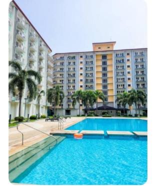 Andy's Point  Apartment in Las Pinas
