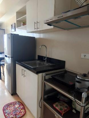 Affordable condo for 3 @sunvida Apartment in Lapu-Lapu City