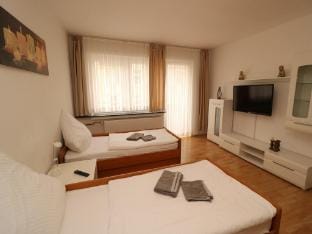 Stylish Essen Apartment Balcony Cityview Apartment in Essen