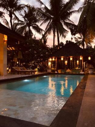 Villa Dunia 400M Pool 2BR Vacation rental in Pemenang