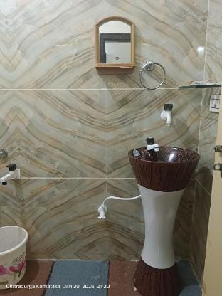 Furnished single room with attached toilet Vacation rental in Karnataka