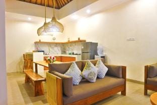 2BR Tropical Villa Sinergi in Seminyak Villa in North Kuta