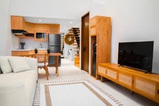 Karra Loft | Luxury Near Ocean, 11/2 (2nd floor) Apartment in North Kuta