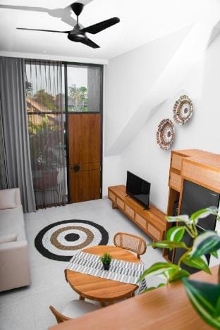 Karra Loft - Close to Beach, 1/1 (1st floor) Apartment in North Kuta