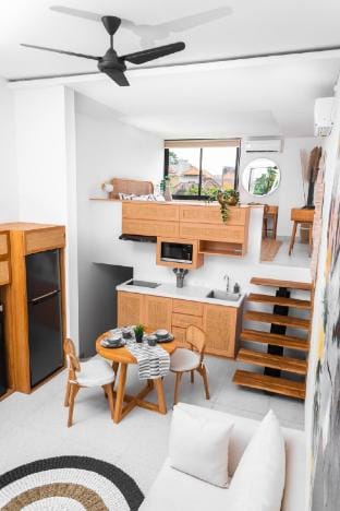 Karra Loft - Modern Loft , 2/1 (1st floor) Apartment in North Kuta