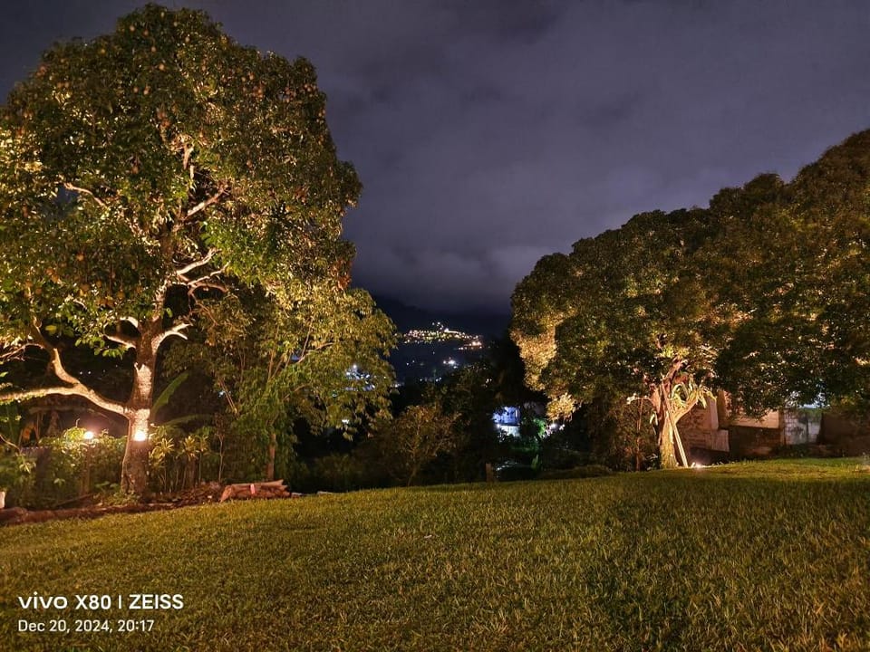 RumaMamah Glamping Cabin Hotel in Cisarua