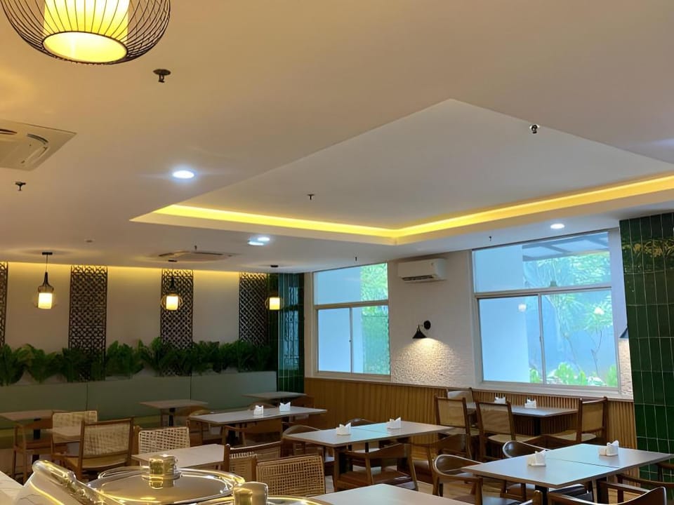 ADIA SUITES HOTEL Hotel in South Jakarta City
