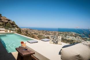 Villa Ouranos - Where the World Unfolds Before You Villa in Crete
