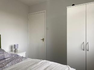Room in a renovated house in Wolverhampton  Villa in Wolverhampton