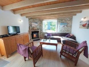 Holiday Home in Cleder near Amiets Beach Vacation rental in Cléder