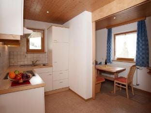 Modern apartment with swimming pool in Damuls Vacation rental in Fontanella