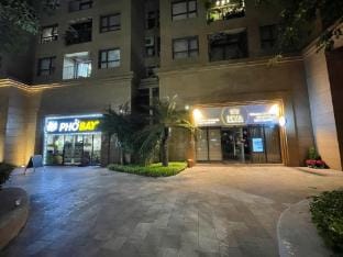 Vinhomes D.Capitale 2Br1Bth 1606 Apartment in Laos