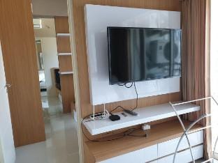 Cosmy 2BR Tanglin Apartment Vacation rental in Surabaya
