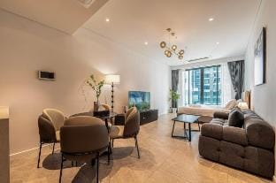 Crest Luxury Apartment Pool, Gym, Sauna Vacation rental in Ho Chi Minh City