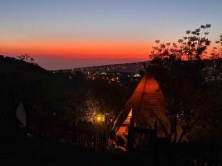 The Owl Nest -  Treehouse with outdoor hot tub Vacation rental in Africa