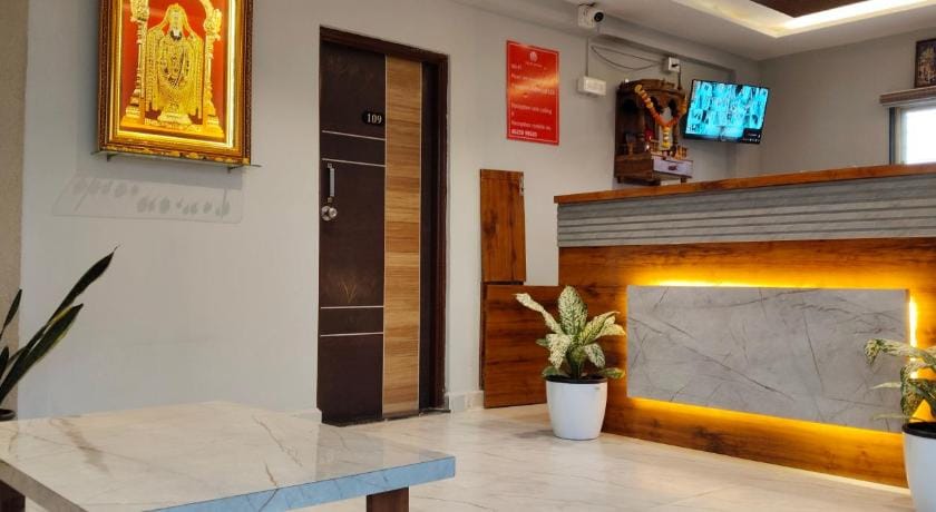 The Pearl Inn Hotel in Maharashtra