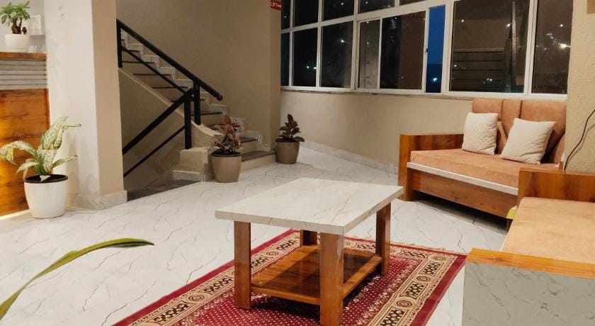 The Pearl Inn Hotel in Maharashtra