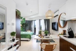 Dominiks Green Heaven Epic Ocean V. Tambuli Pool Apartment in Lapu-Lapu City