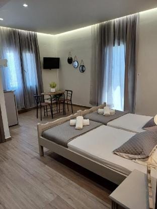 Romeo Double Studio near the beach Apartment in Chania