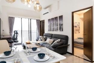 Stylish & Comfortable 2B1bLK, 5 Min to Ximen MRT Apartment in Taipei City