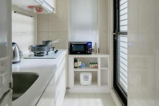 New Building 3B2b Taipei Main Desks & Fast Wifi Apartment in Taipei City
