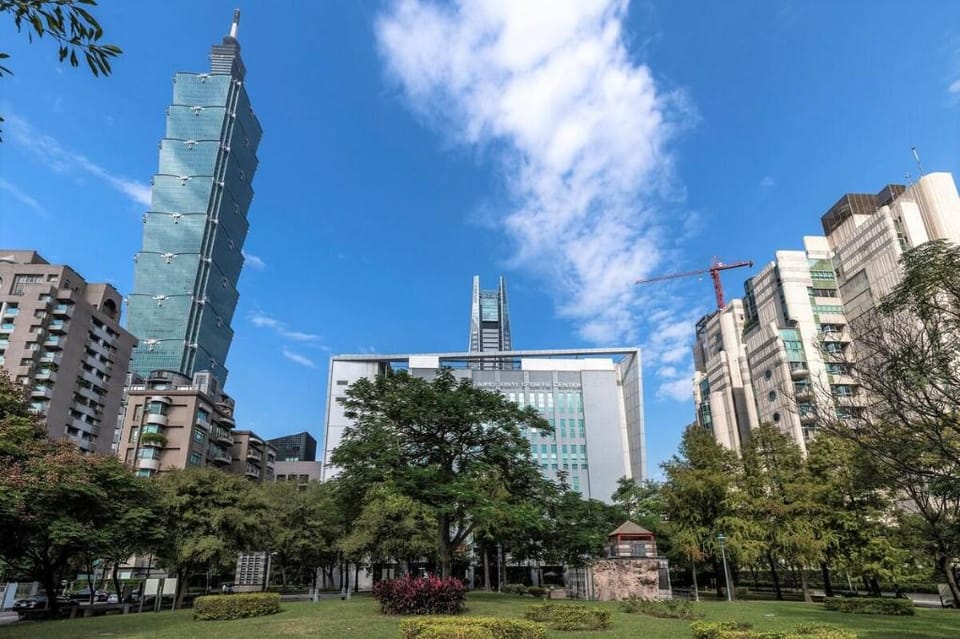 Perfect For Families, Taipei 101 & MRT-4 min walk Apartment in Taipei City