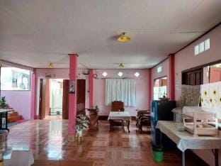 เฮือนมูลมาโฮมสเตย์ Moon-ma home stay  Vacation rental in Vientiane Province, Laos