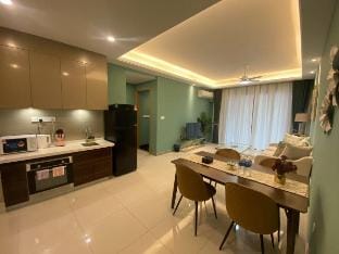 R&F Elegance Style 2R2B By Wan Li Homestay Vacation rental in Johor Bahru