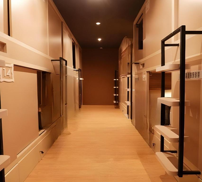 Rosalyne Sleepbox Stasiun Tugu Hotel in Yogyakarta