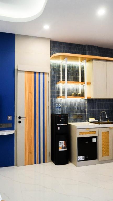 Rosalyne Sleepbox Stasiun Tugu Hotel in Yogyakarta