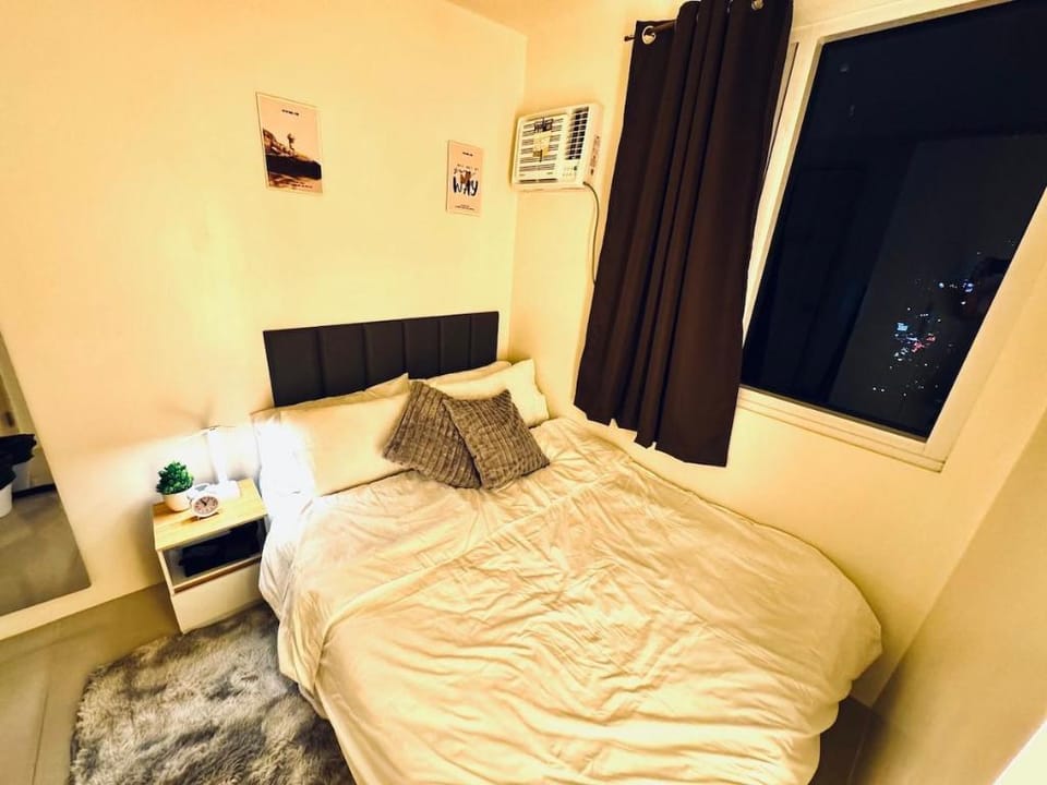 Exquisite 2 Bedroom Condo Suite in Makati 3506 Apartment in Makati