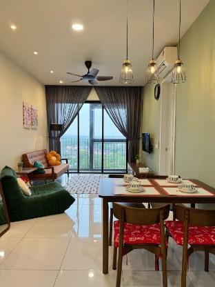 SkyTree Netflix/Bukit Indah/Legoland /Rent Car Vacation rental in Johor Bahru