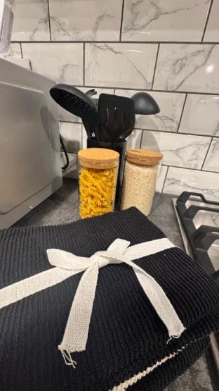 Luxury 2BD2BTH Deluxe Suite with Netflix + Games Apartment in London