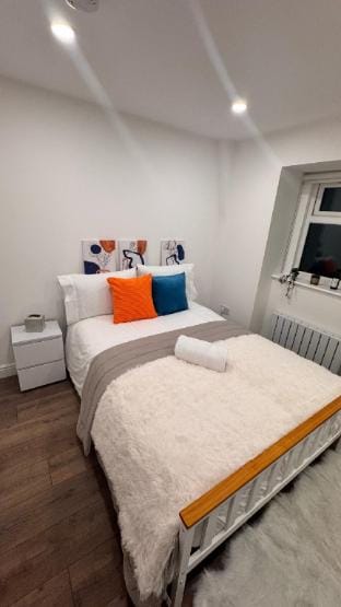 Luxury 2BD2BTH Deluxe Suite with Netflix + Games Apartment in London