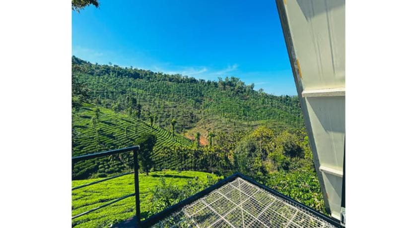 The Breeze Cottage Hotel in Karnataka