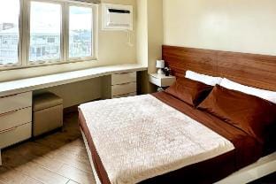 Voice activated&Cozy studio  @ One Regis Megaworld Apartment in Bacolod