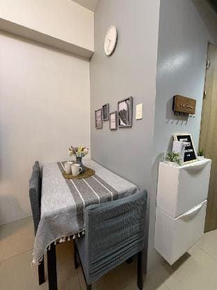 1 bedroom with balcony at Shore 1 MOA pasay city Apartment in Pasay