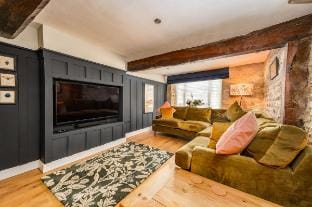 Stylish central 6 bedroom converted Granary Vacation rental in South Kesteven District