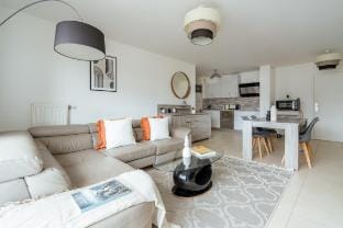 Spacious Apartment in Chatillon Vacation rental in Île-de-France