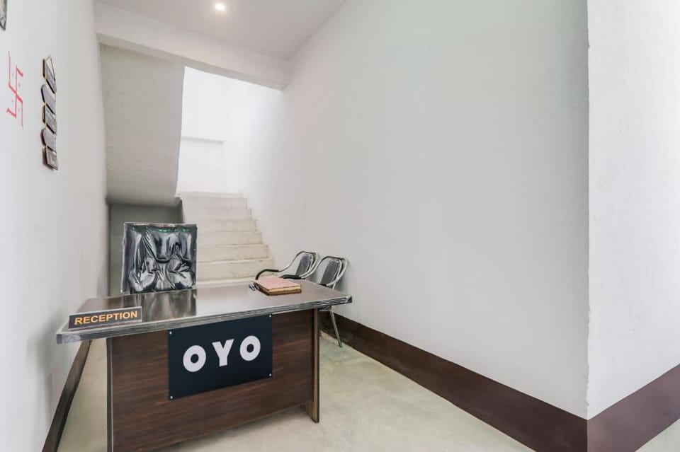 SPOT ON Hotel chitransh inn Hotel in Uttar Pradesh
