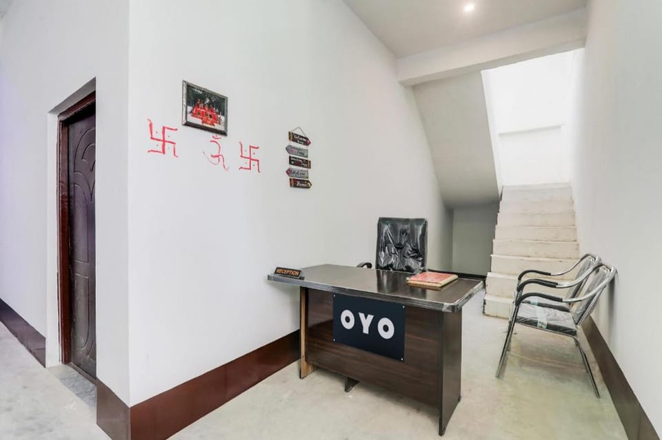 SPOT ON Hotel chitransh inn Hotel in Uttar Pradesh