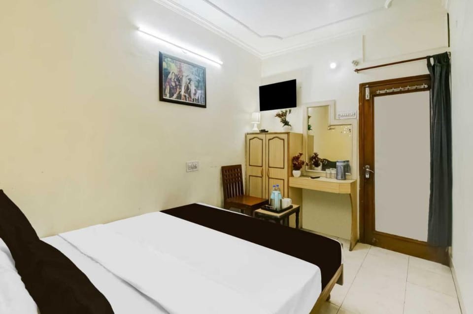 Super Hotel O Sindhi Camp Formerly Hotel Paul Avenue Hotel in Jaipur