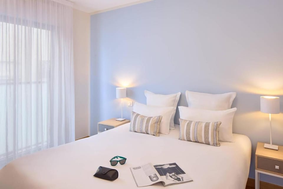 Quality Suites Pau Porte des Pyrenees Apartment hotel in Pau