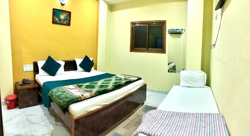 GM P Guest House Bed and Breakfast in Varanasi