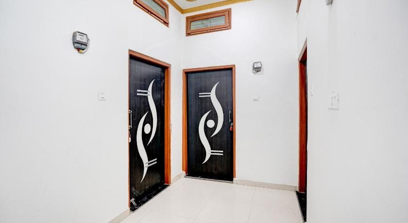 Hotel O Aarna Guesthouse Hotel in Varanasi