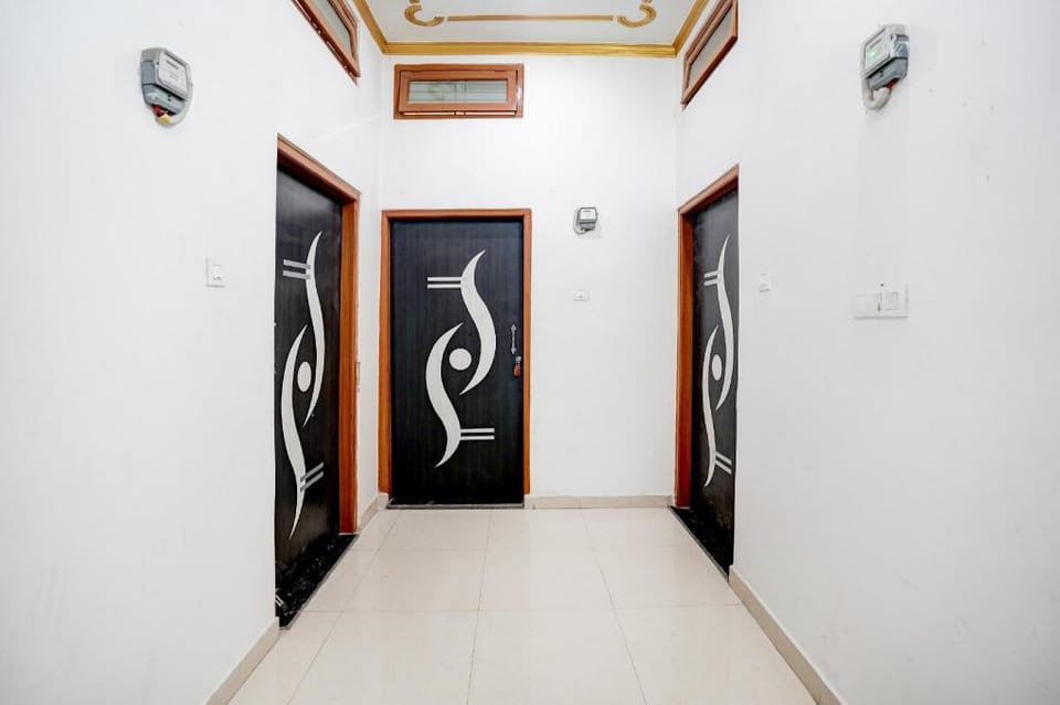 Hotel O Aarna Guesthouse Hotel in Varanasi