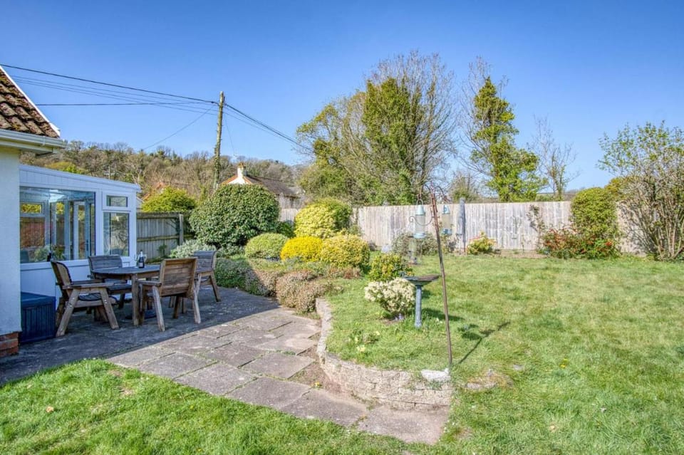 The Willows - 2 Bedroom Cottage - Oxwich Vacation rental in Wales