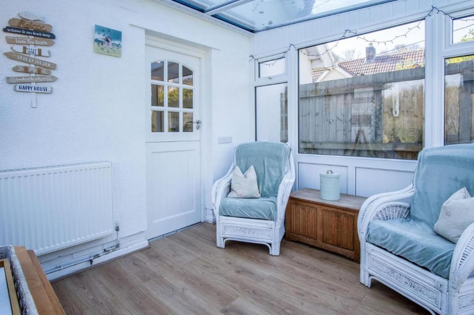 The Willows - 2 Bedroom Cottage - Oxwich Vacation rental in Wales