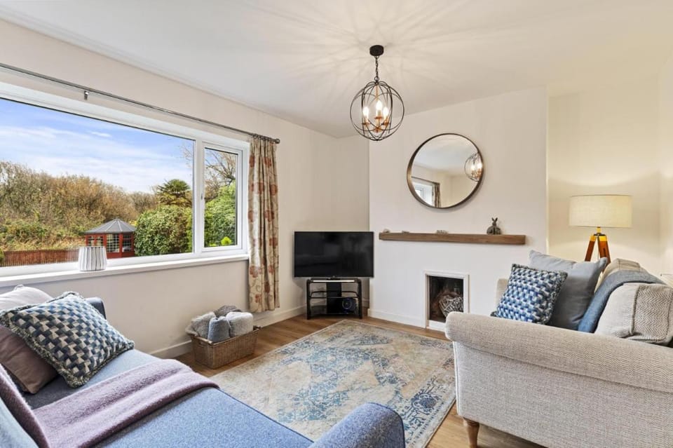 The Willows - 2 Bedroom Cottage - Oxwich Vacation rental in Wales