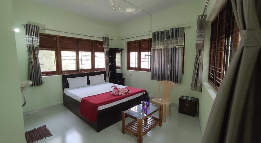 OTP Holiday Home Bed and Breakfast in Maharashtra